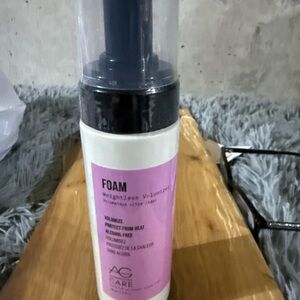 Weightless Volumizing Foam - Pink